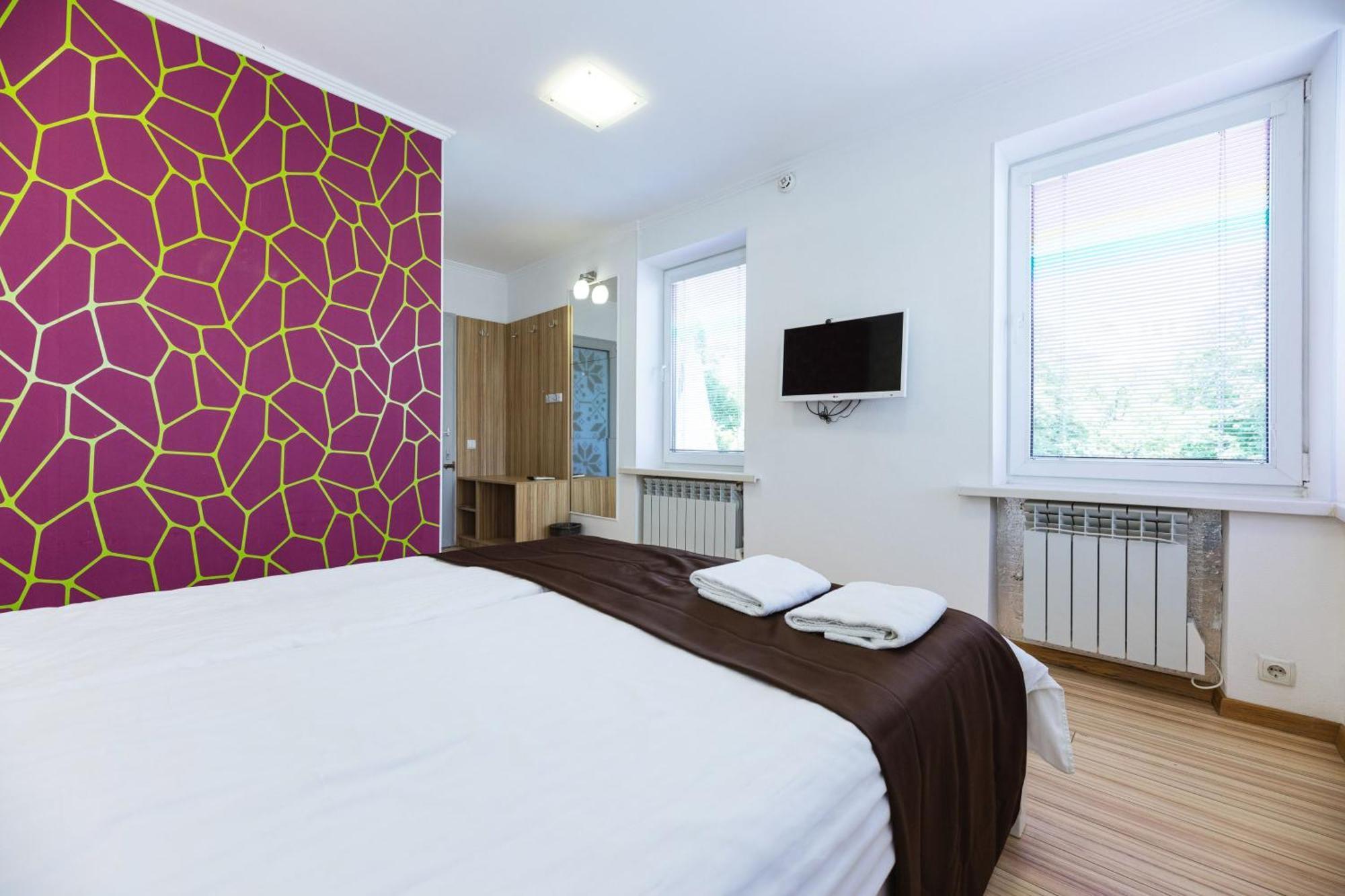 Guest House "Vladimirskaya 42" 키예프 외부 사진